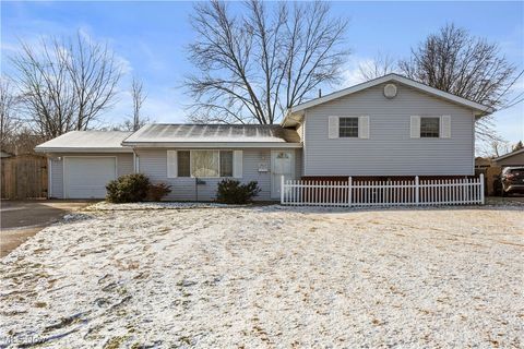 2108 E 41st Street, Lorain, OH 44055 - #: 5181183