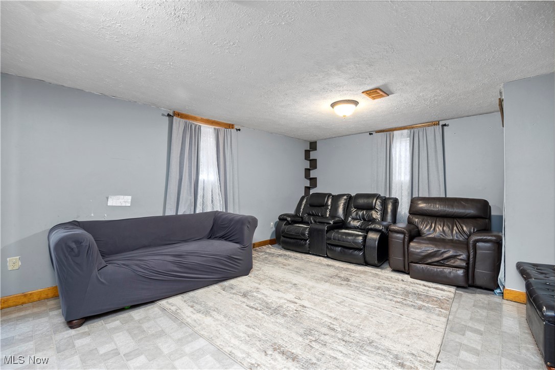 Oakwood Acres - Residential