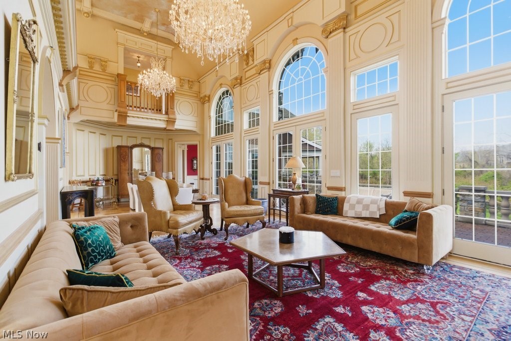 352 Bingham Court