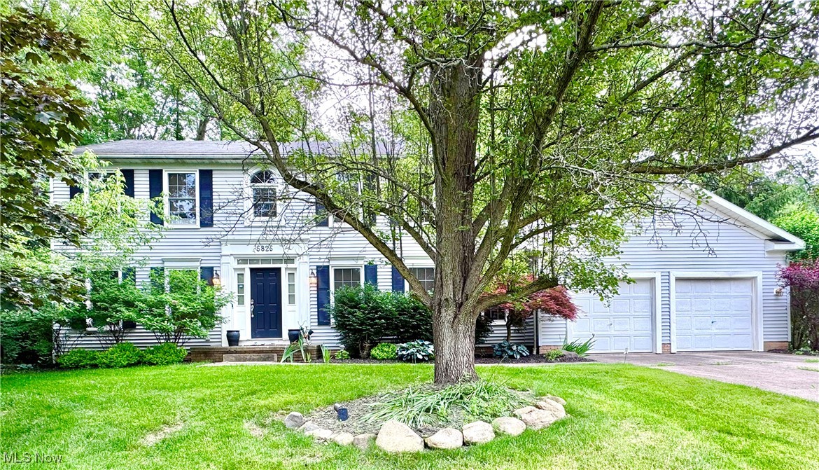 Charming Colonial in the Woods of Williamsburg – Hudson, OH
Nestled in the Woods of the Williamsburg neighborhood, this beautiful colonial home backs directly onto the Ellsworth Meadows Golf Course. It is steps away from the trail to Cascade Park. The prime location offers both natural beauty and convenience, with easy access to Route 8 and just minutes from Hudson's vibrant city center. Inside, the gourmet kitchen boasts granite countertops, full appliances, and a spacious central island. The home features a formal living room, dining room, and a cozy family room. A first-floor den with a full bath can serve as a fifth bedroom or a private home office. Upstairs, the master suite is accompanied by three additional generous bedrooms and a full guest bathroom. The wooded backyard provides a tranquil retreat with lush green space and picturesque golf course views.
Minimum 1-year lease. One-month security deposit. An application, background check, and credit check are required through MyRental. Proof of income (last 3 months’ pay stubs) may be requested. One pet allowed (restrictions on breed/weight) with a non-refundable pet deposit and monthly pet fees. Tenant is responsible for utilities, water, sewer, and cable/internet. Available 1/8/2005.
