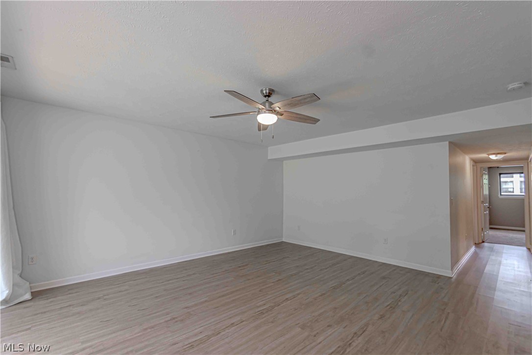 Oak Knolls Condo - Residential