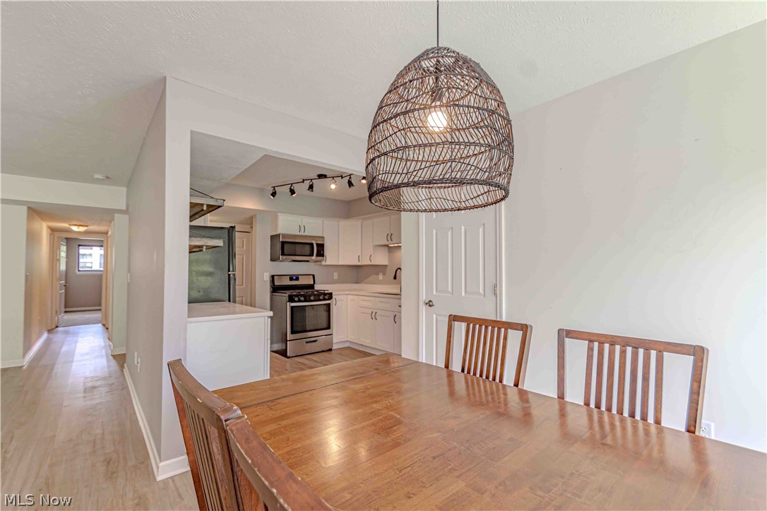 Oak Knolls Condo - Residential