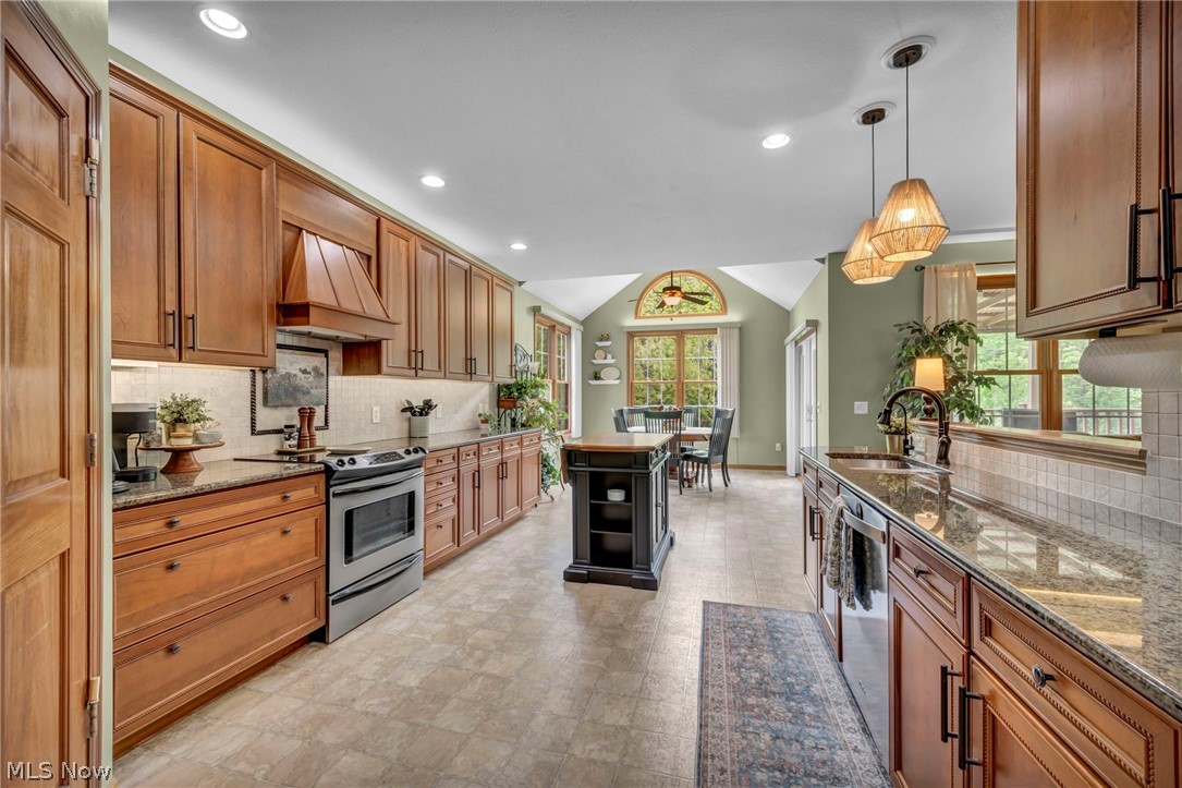Tiberon Trace - Residential