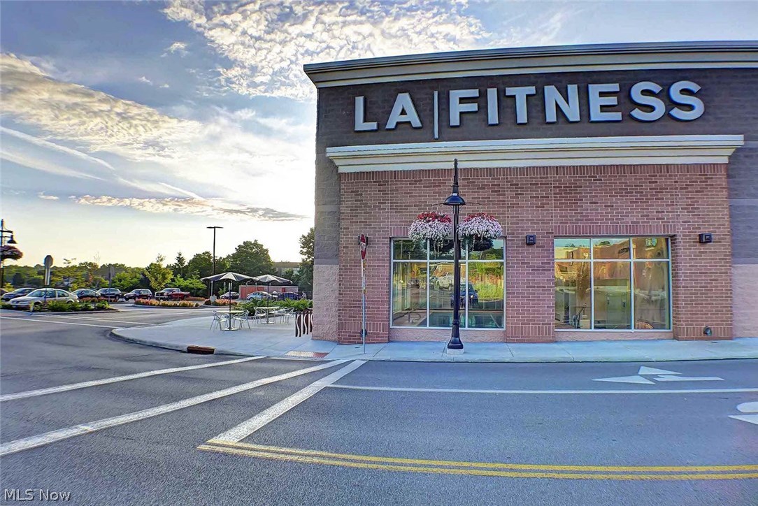 West Falls - Residential