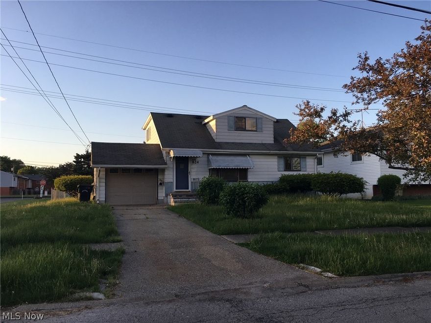 Make this your dream home, 5 bedrooms, 2 full baths, basement, large fenced yard.  Quick and easy access to all area amenities.