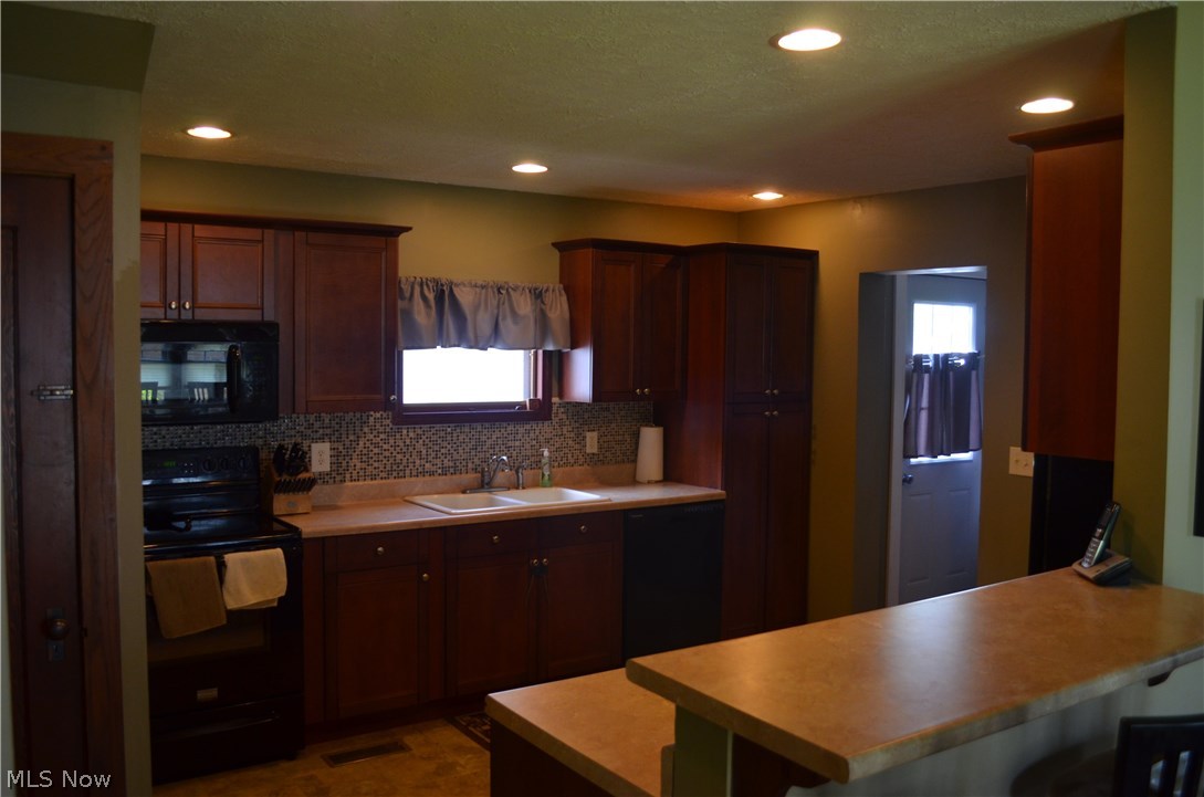 City/New Philadelphia - Residential