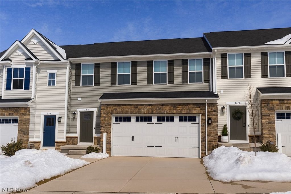 Photo of 169 Topsail Drive, Medina, OH 44256 (MLS # 5186270)