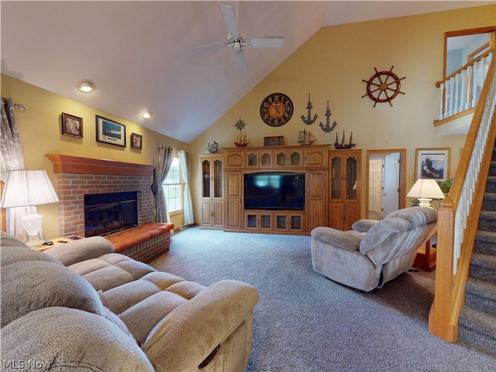 Photo of 6645 Harborside Landing, Mentor, OH 44060 (MLS # 5193691)