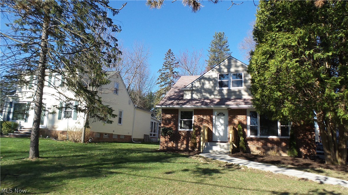 J H Mccall Inc Bedford Hlnds - Residential