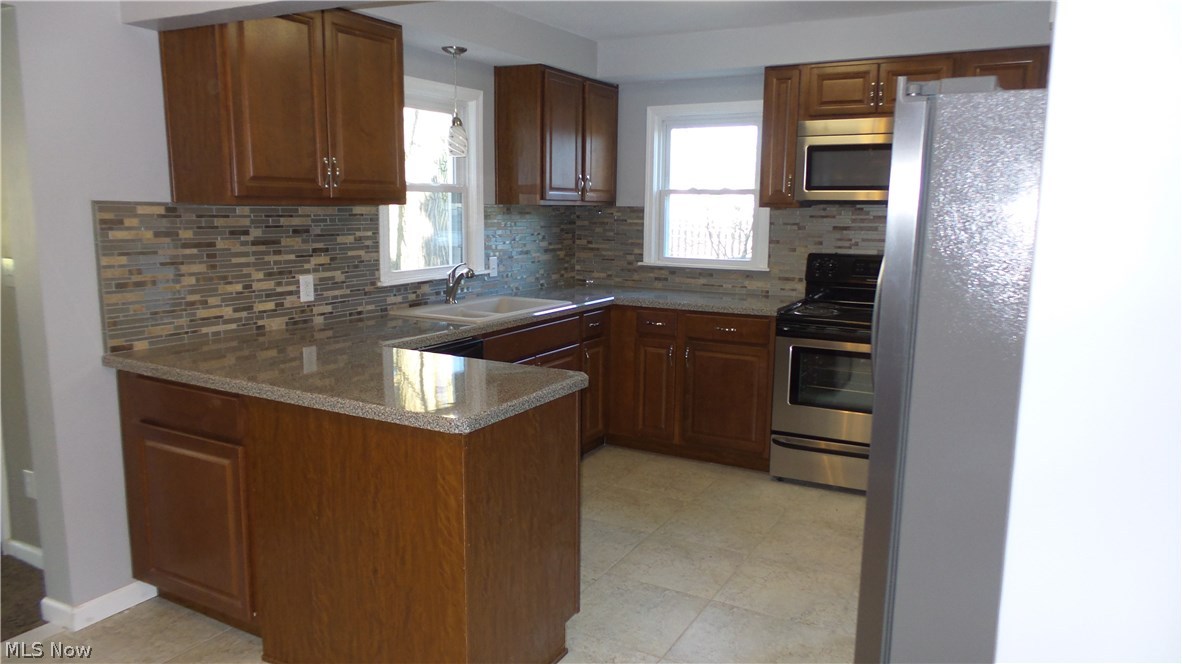 J H Mccall Inc Bedford Hlnds - Residential