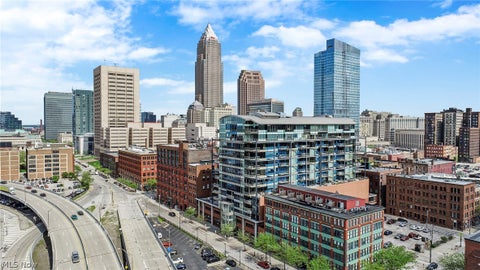 Condo For Rent - 701 W Lakeside Avenue #1110<br/> Cleveland, OH 44113