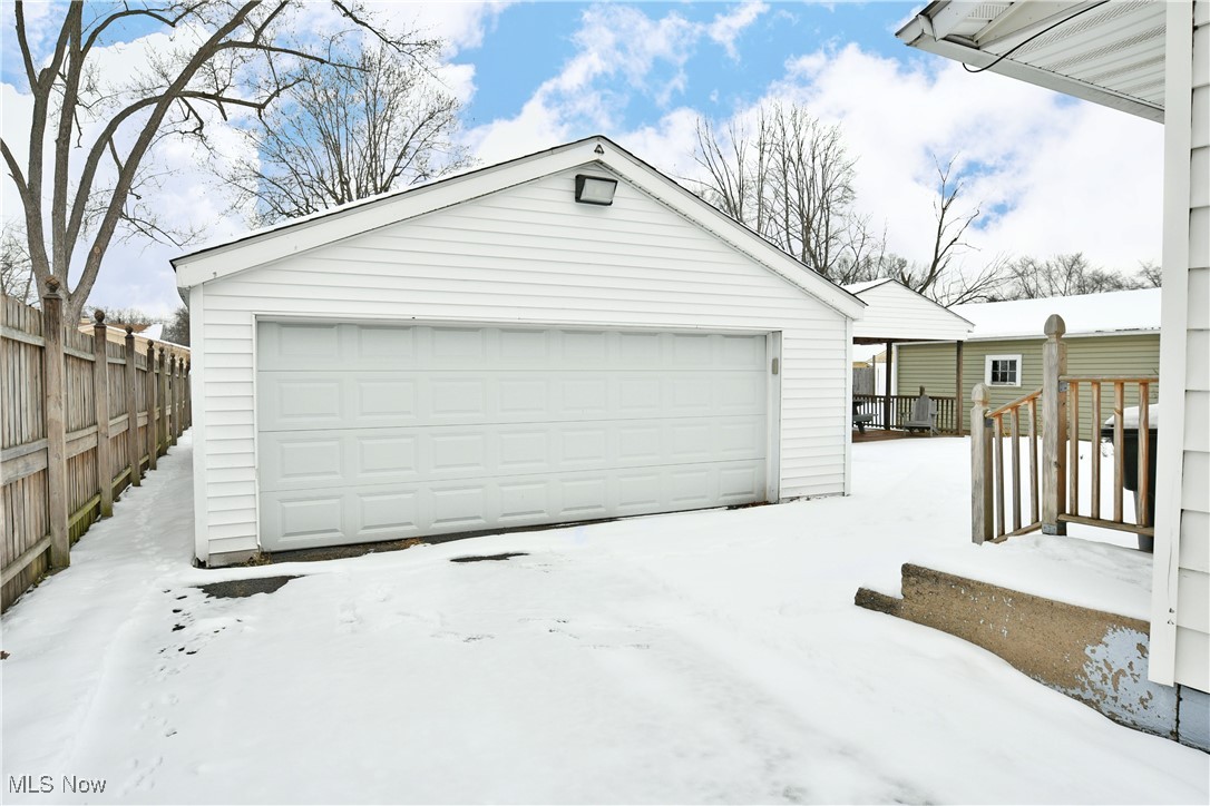 2260 Parkwood Drive, Warren, Ohio image 31