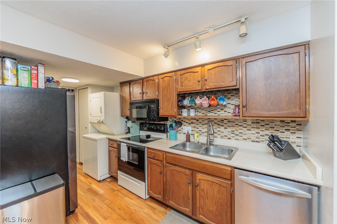 Barton Woods Condo - Residential