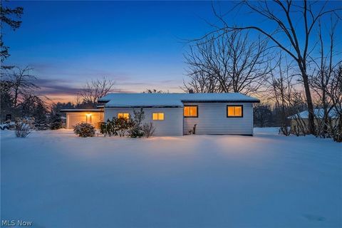 Homes For Sale - 3959 Beach Road<br/> Medina, OH 44256