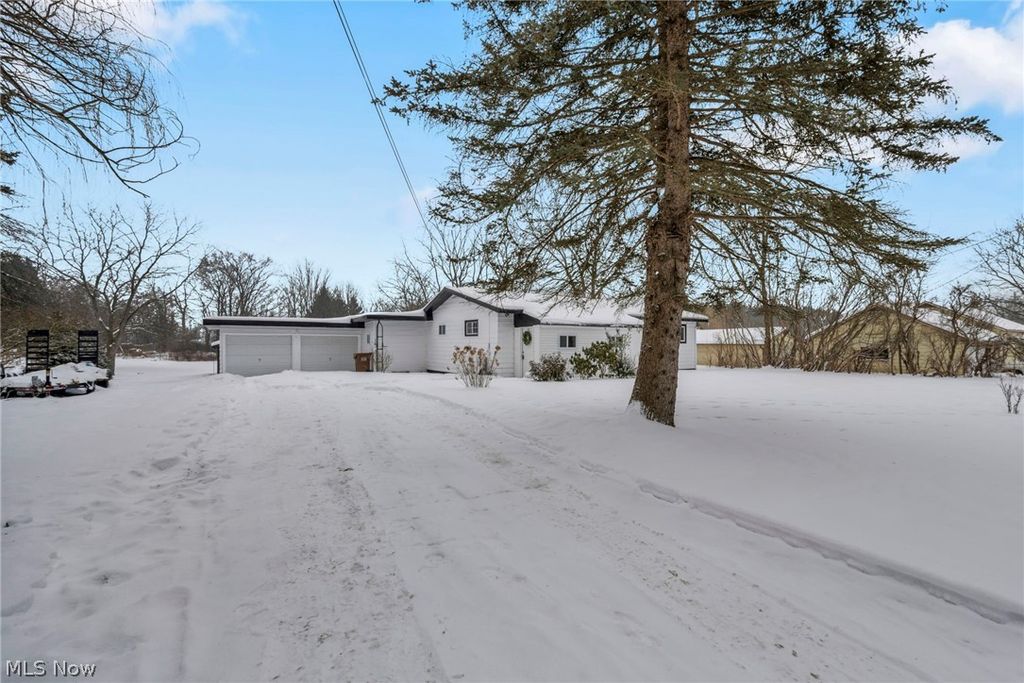 Photo of 3959 Beach Road, Medina, OH 44256 (MLS # 5185721)