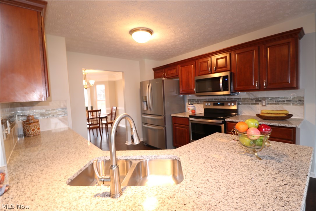 Golden Estate - Residential