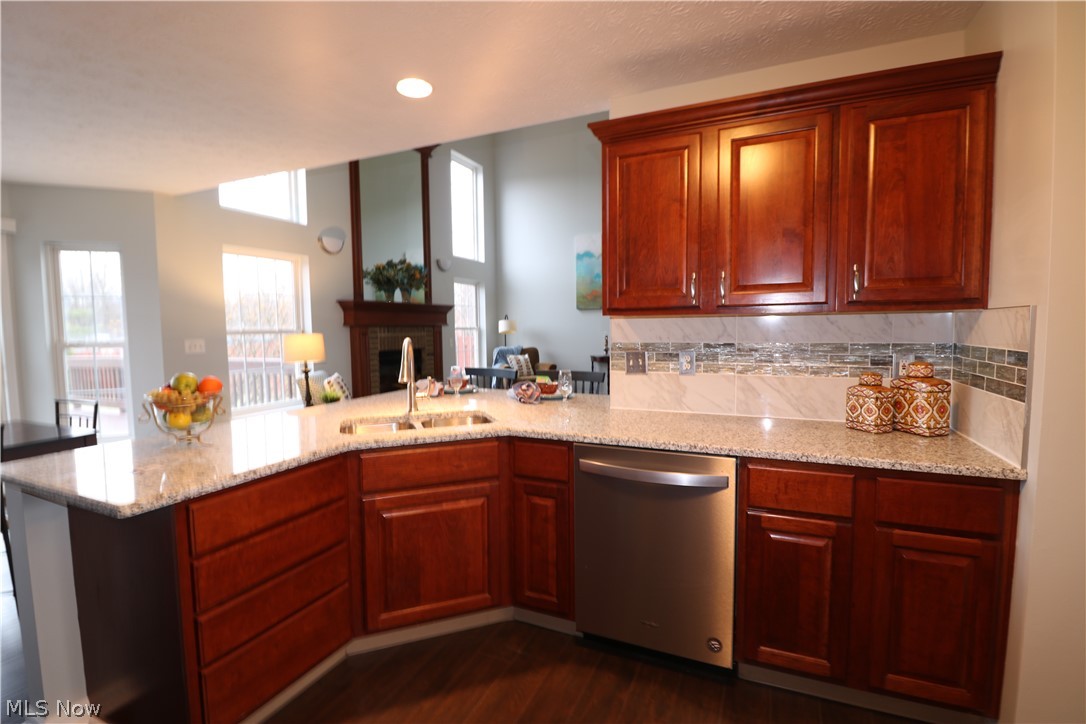 Golden Estate - Residential