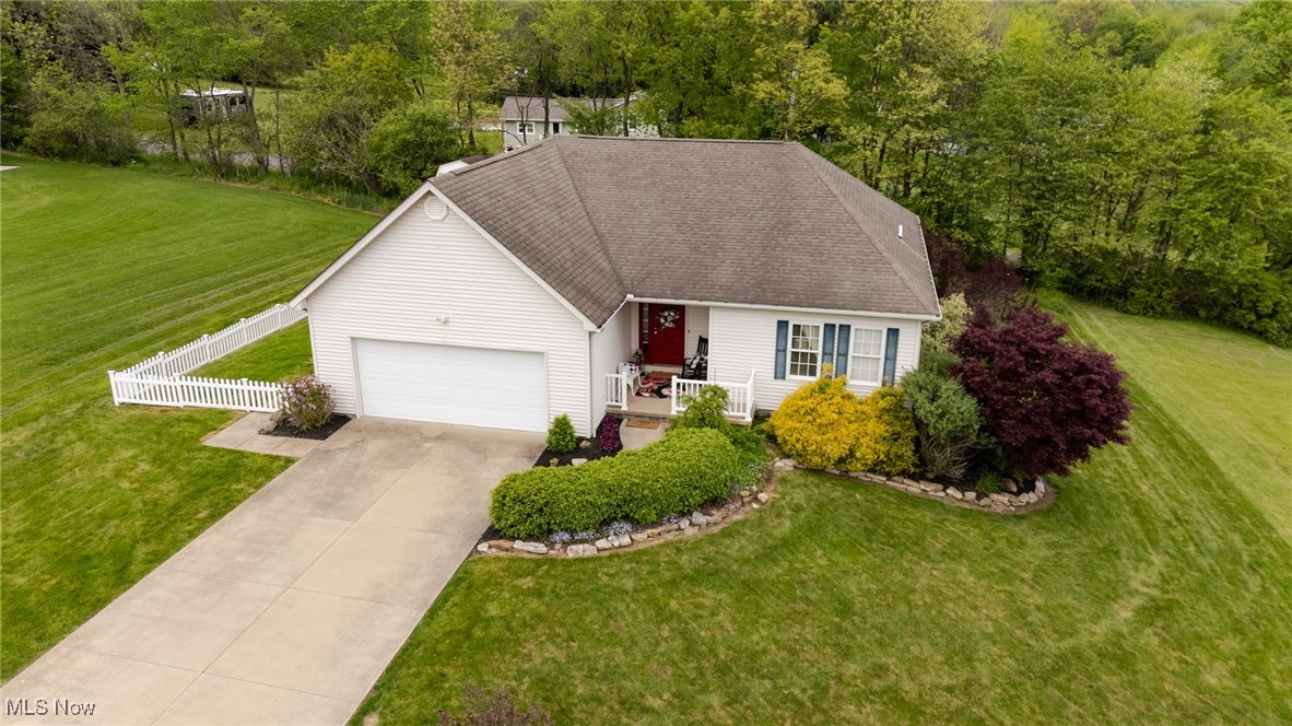 130 Hillside Drive, East Palestine, Ohio image 2