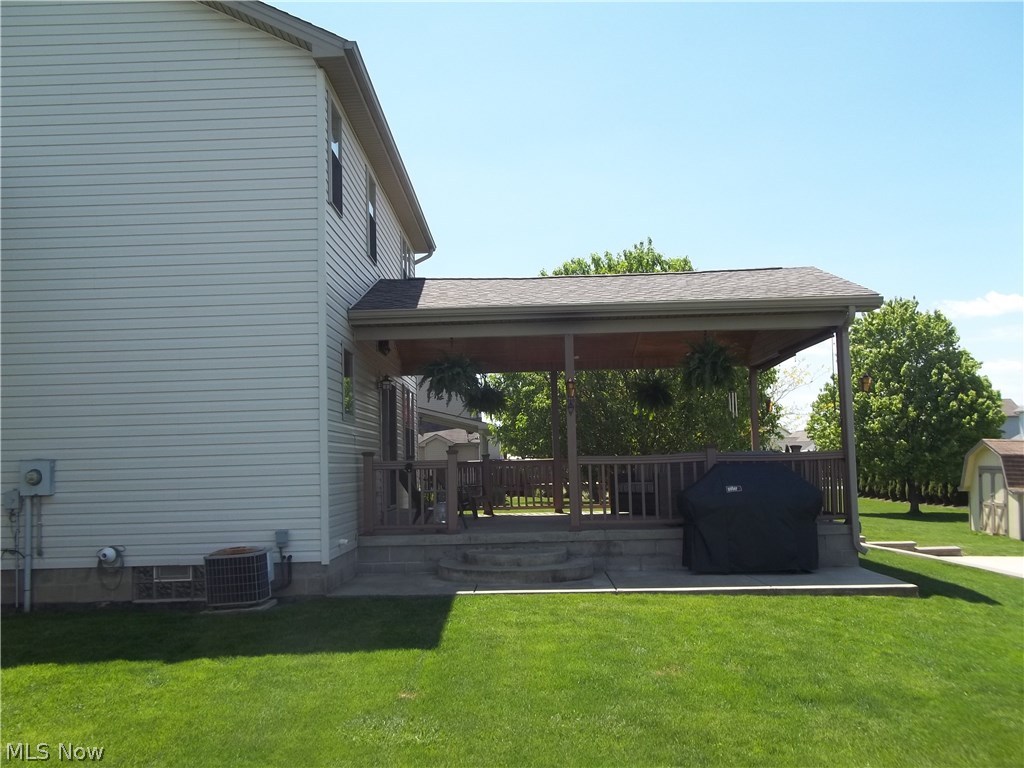 Carrousel Corners 1 - Residential