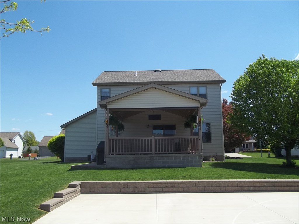 Carrousel Corners 1 - Residential