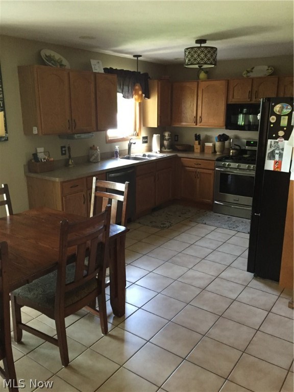 Carrousel Corners 1 - Residential