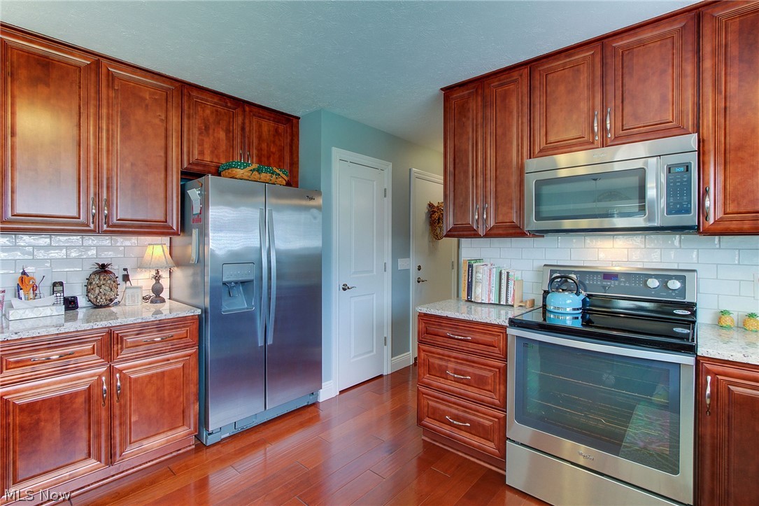 Saratoga Hills 01 - Residential