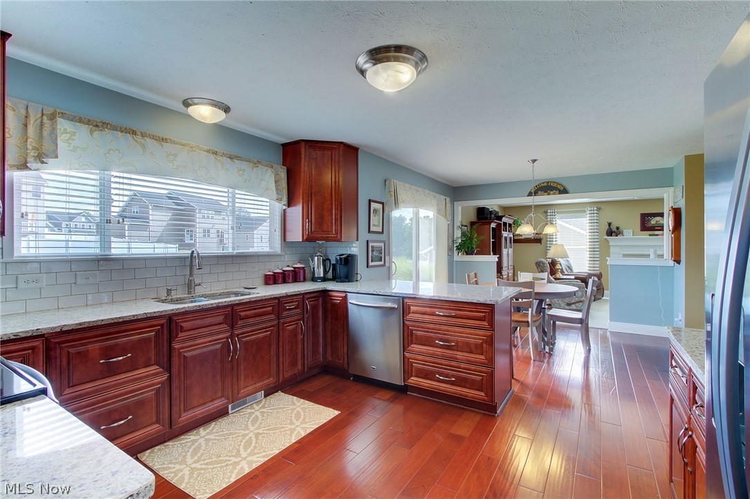 Saratoga Hills 01 - Residential