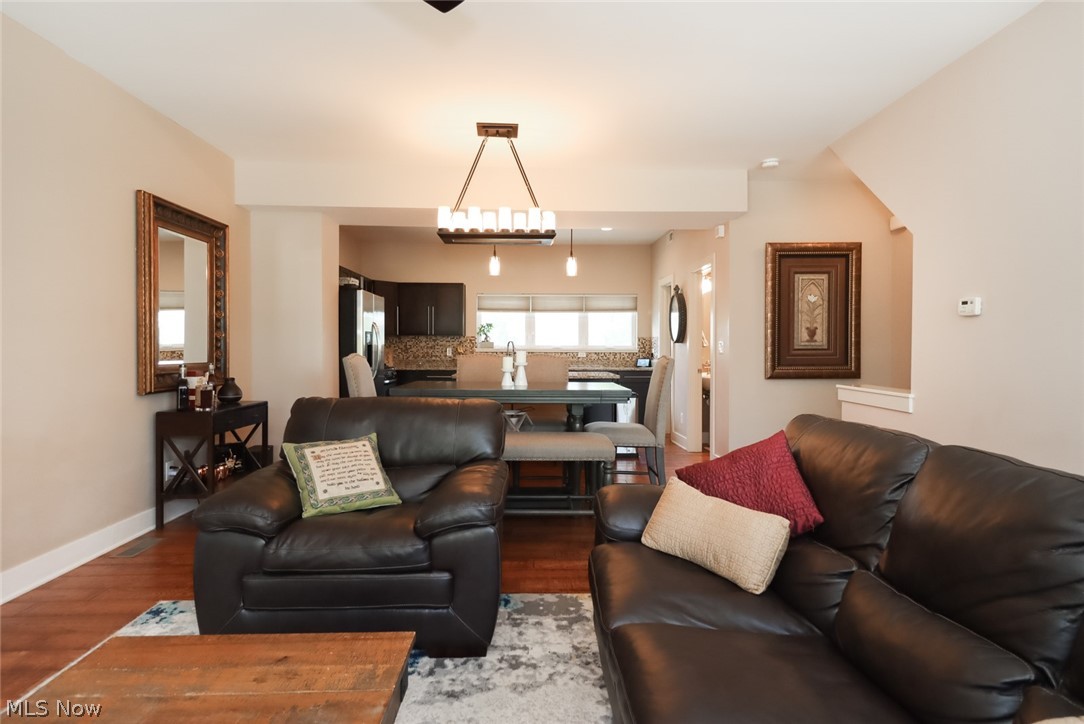 Battery Park Twnhms Condo - Residential