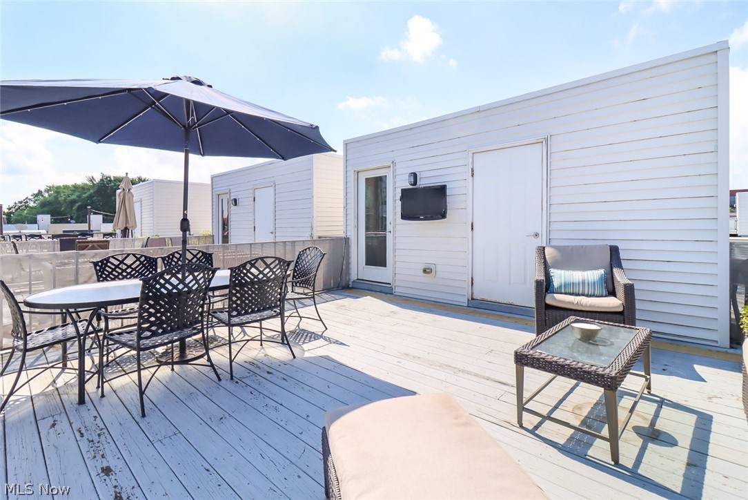 Battery Park Twnhms Condo - Residential