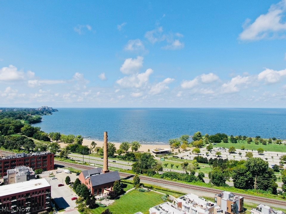 Battery Park Twnhms Condo - Residential