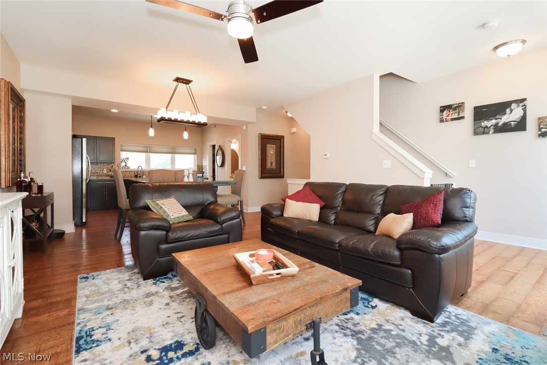 Battery Park Twnhms Condo - Residential