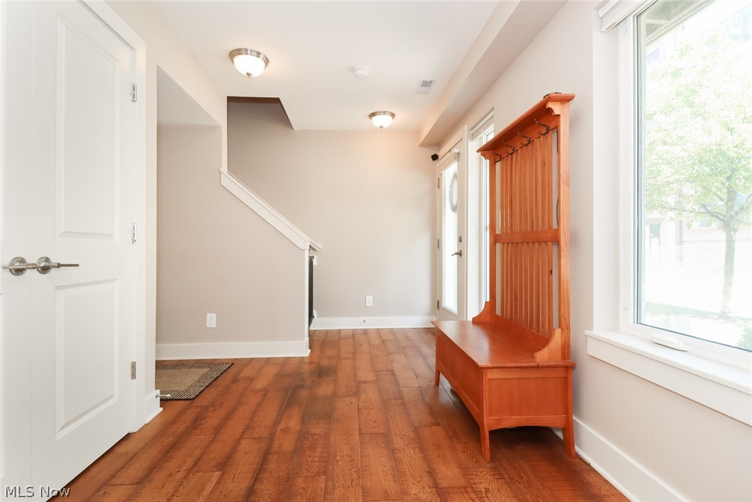 Battery Park Twnhms Condo - Residential