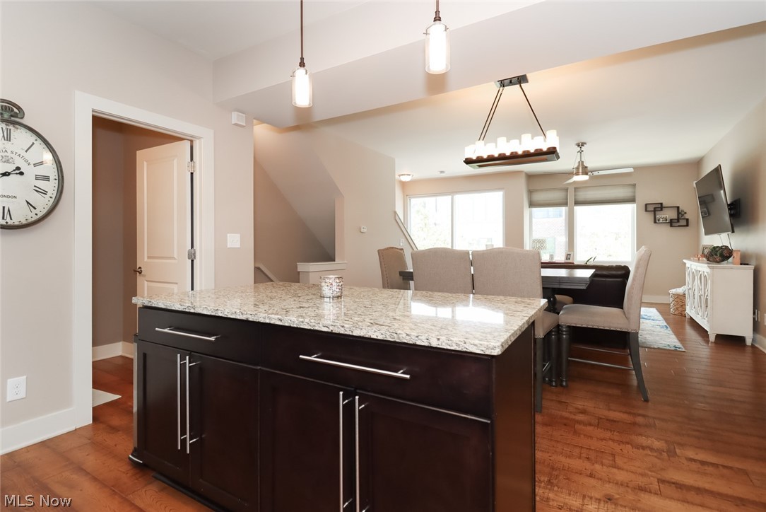 Battery Park Twnhms Condo - Residential