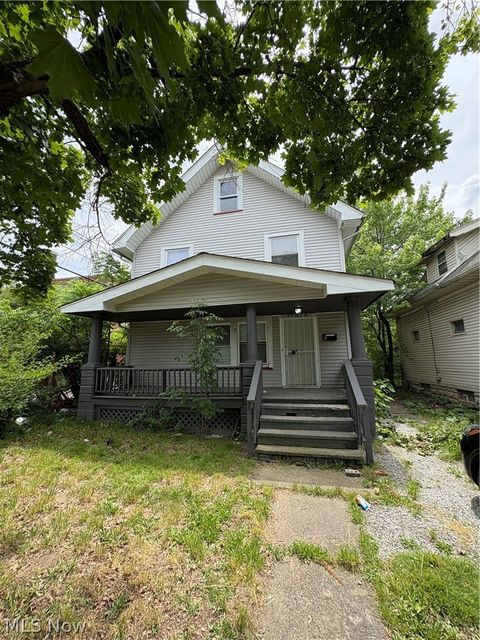 Homes For Sale - 13010 Parkhill Avenue<br/> Cleveland, OH 44120