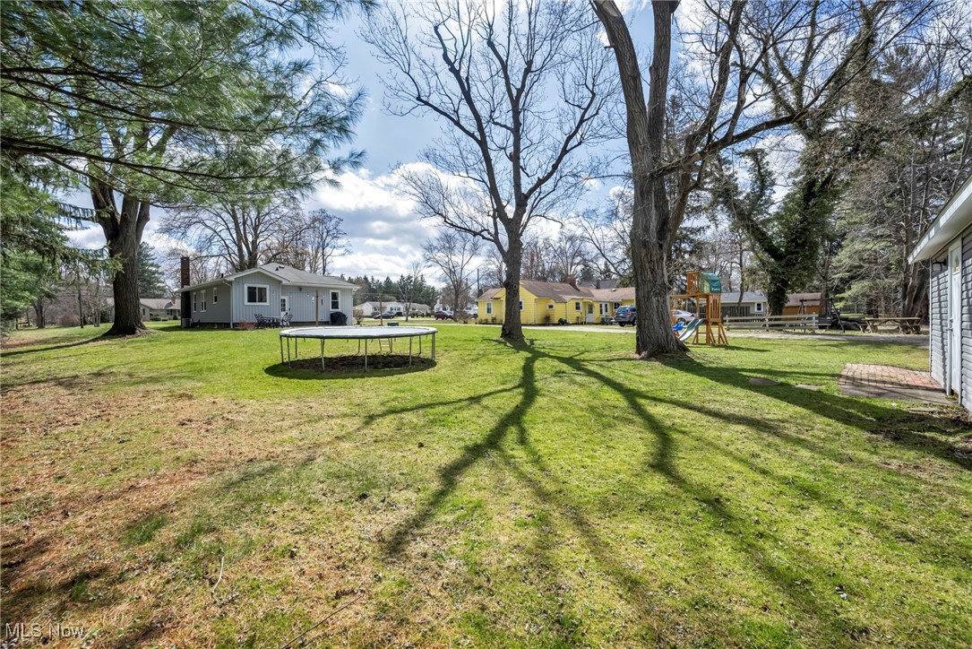 336 E Beech Street, Alliance, Ohio image 28