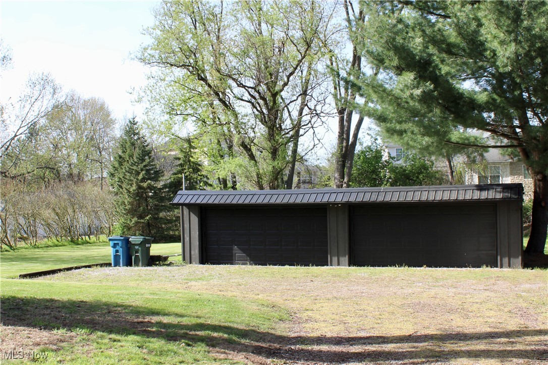 24836 Kennedy Ridge Road, North Olmsted, Ohio image 28