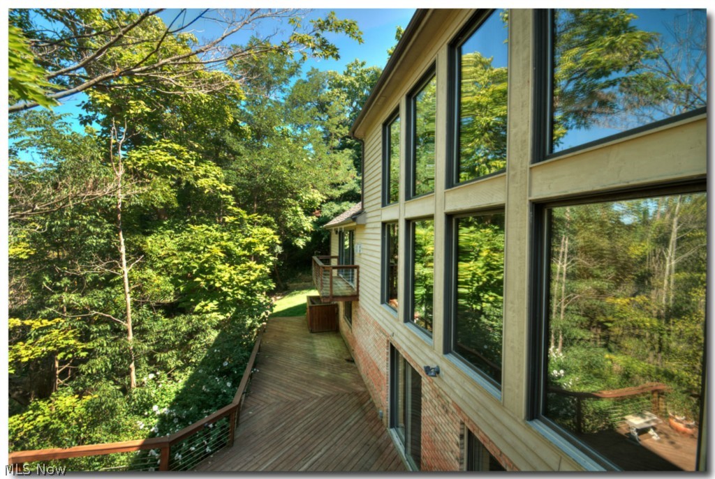 Schlund 01 - Residential Lease