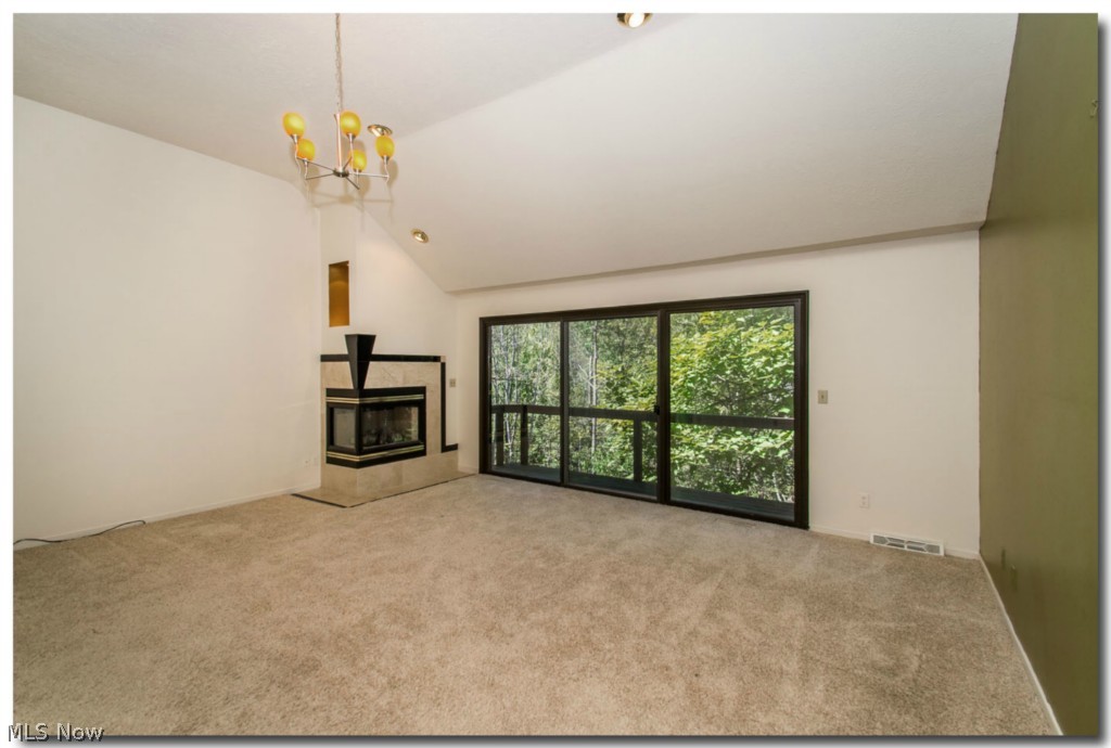 Schlund 01 - Residential Lease