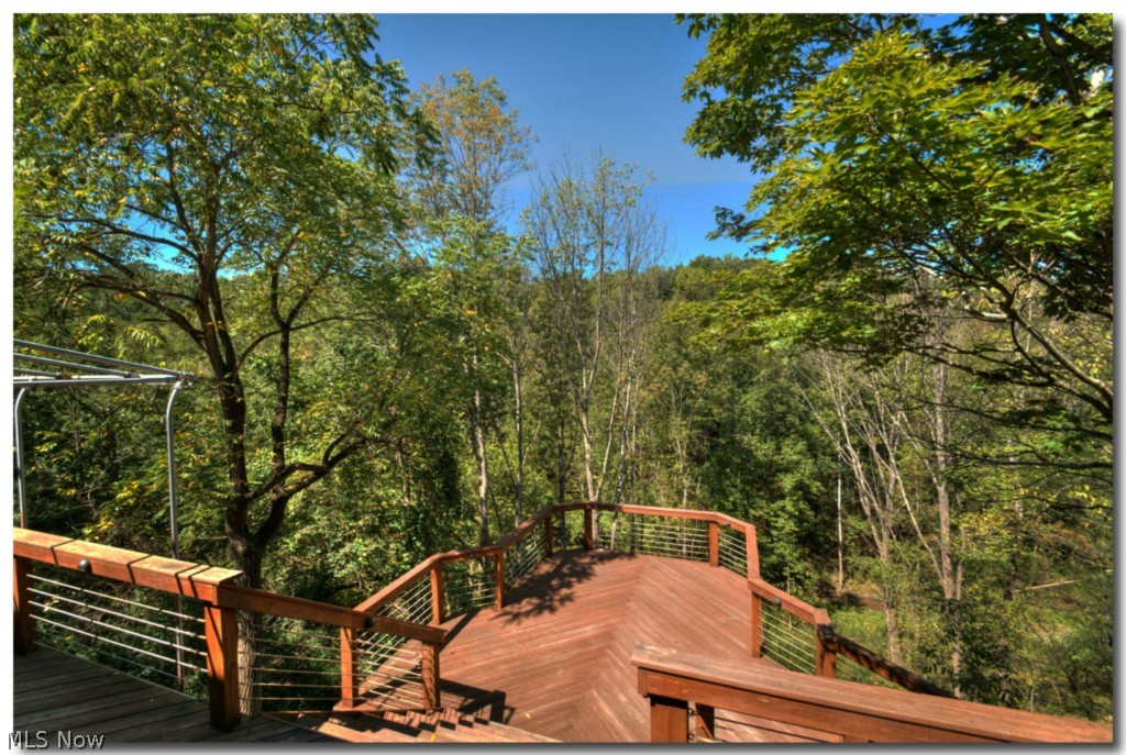 Schlund 01 - Residential Lease