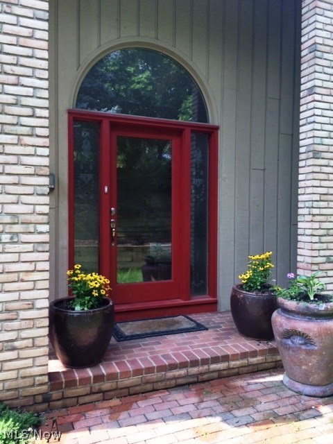 Schlund 01 - Residential Lease