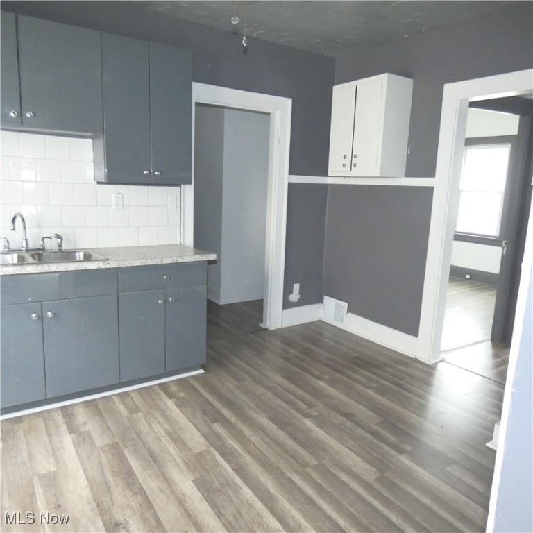 10921 Dove Avenue, Cleveland, Ohio image 3