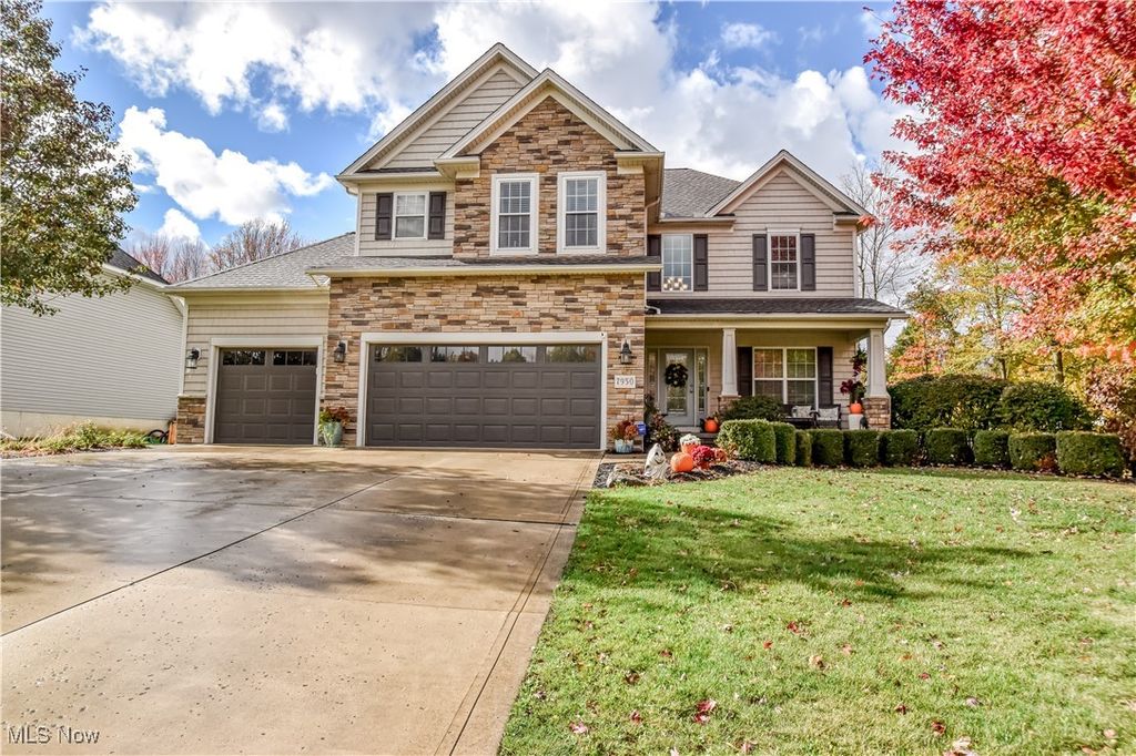 Photo of 7950 Forest Valley, Concord, OH 44077 (MLS # 5165898)