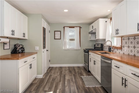 Tiny photo for 4074 Harbrook Street SW, Navarre, OH 44662 (MLS # 5255375)