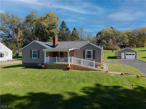 Photo of 4074 Harbrook Street SW, Navarre, OH 44662 (MLS # 5255375)