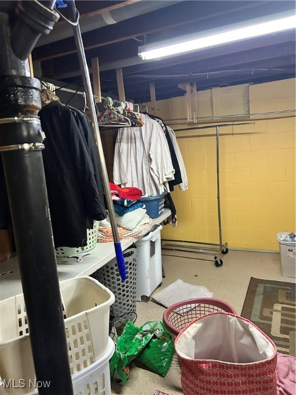 Warren, Ohio 44484, United States, 3 Bedrooms Bedrooms, ,2 BathroomsBathrooms,Residential,Active,207624