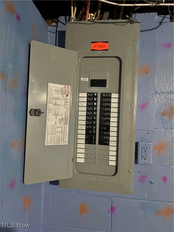 Warren, Ohio 44484, United States, 3 Bedrooms Bedrooms, ,2 BathroomsBathrooms,Residential,Active,207624