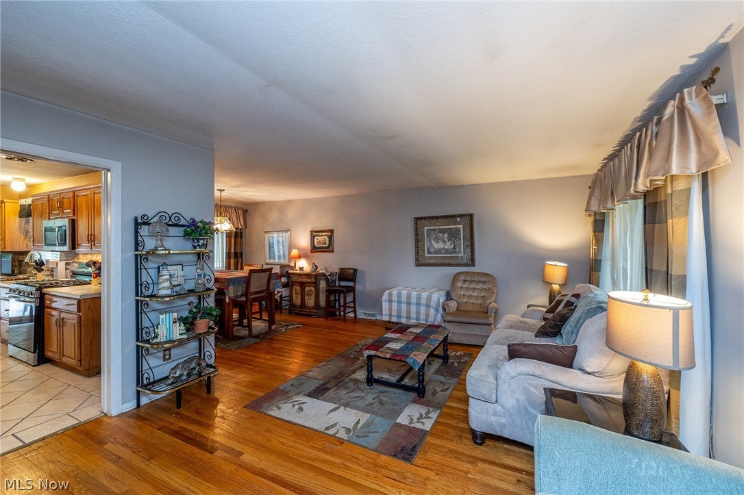6389 W 54th Street