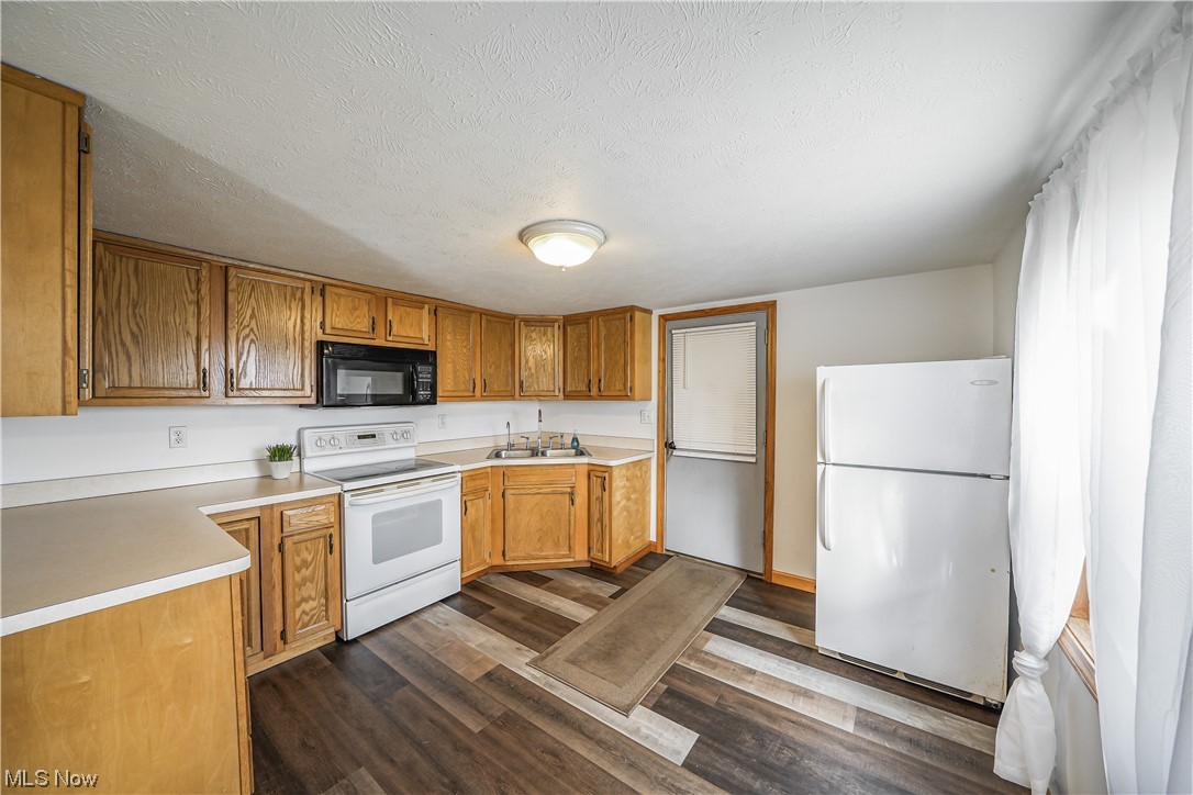 Hunt Corey - Residential