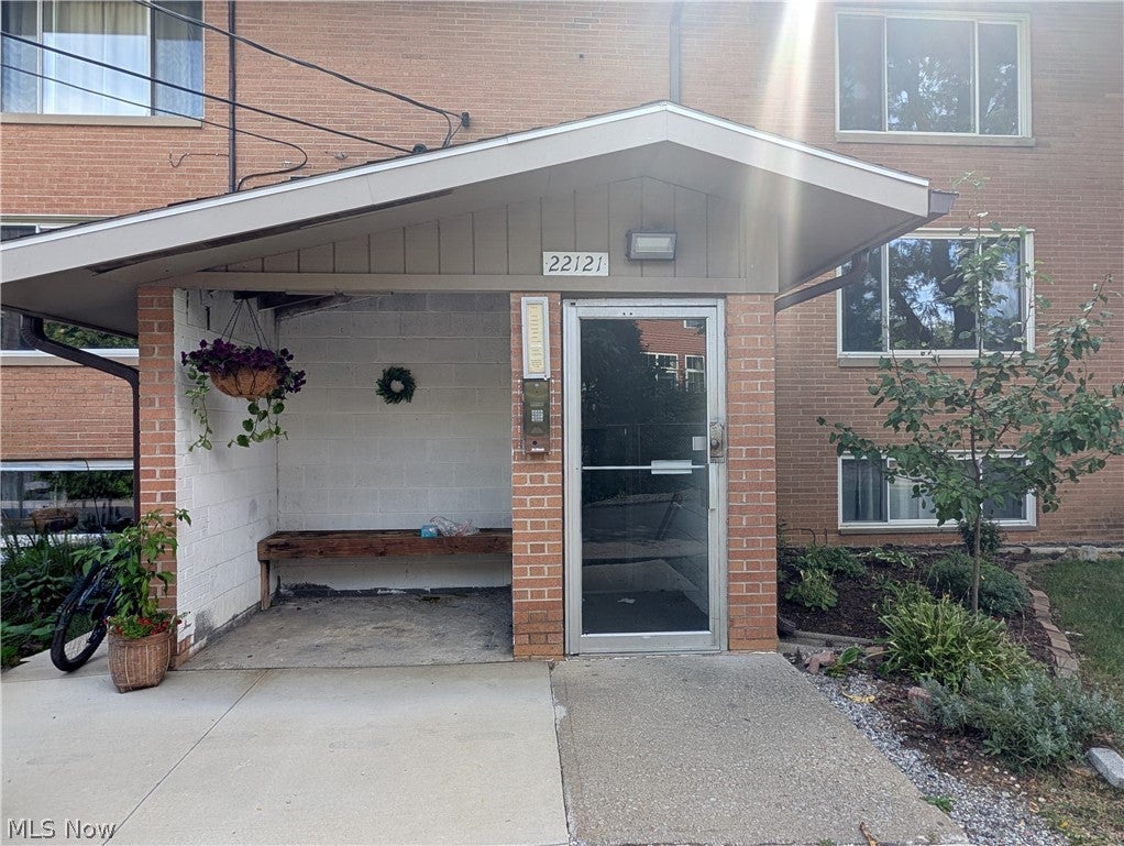 22121 River Oaks E12