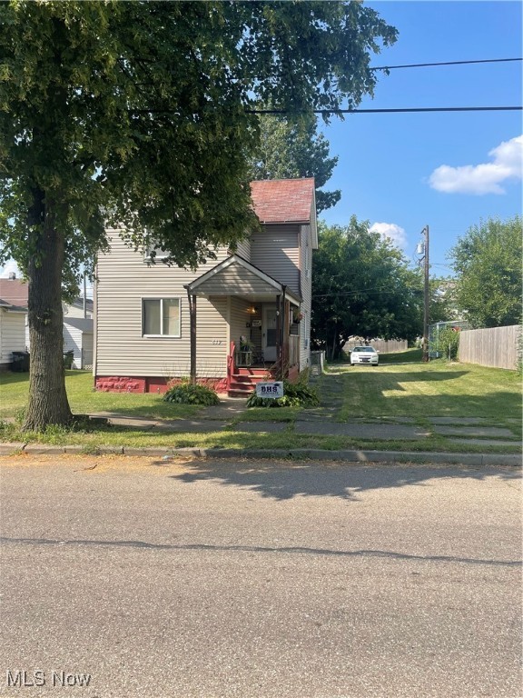 Barberton, Ohio 44203, United States, 2 Bedrooms Bedrooms, ,1 BathroomBathrooms,Residential,Active,192379